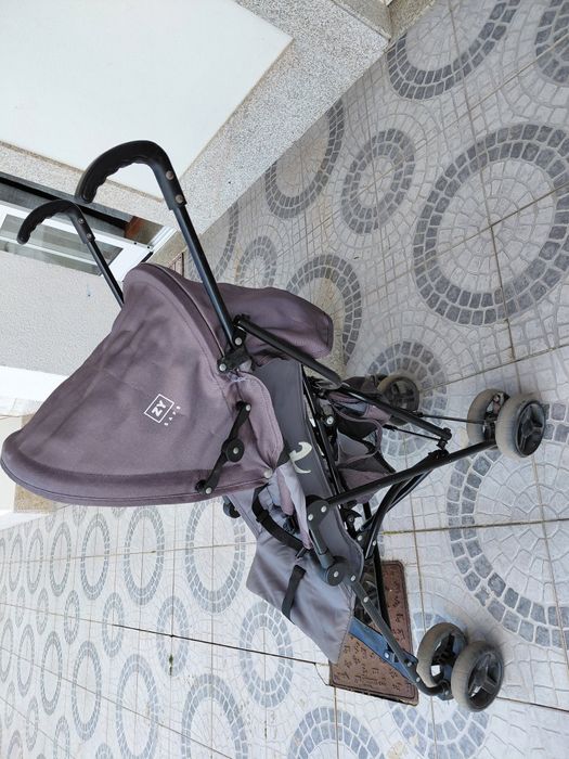 Carrinho de bebé de passeio