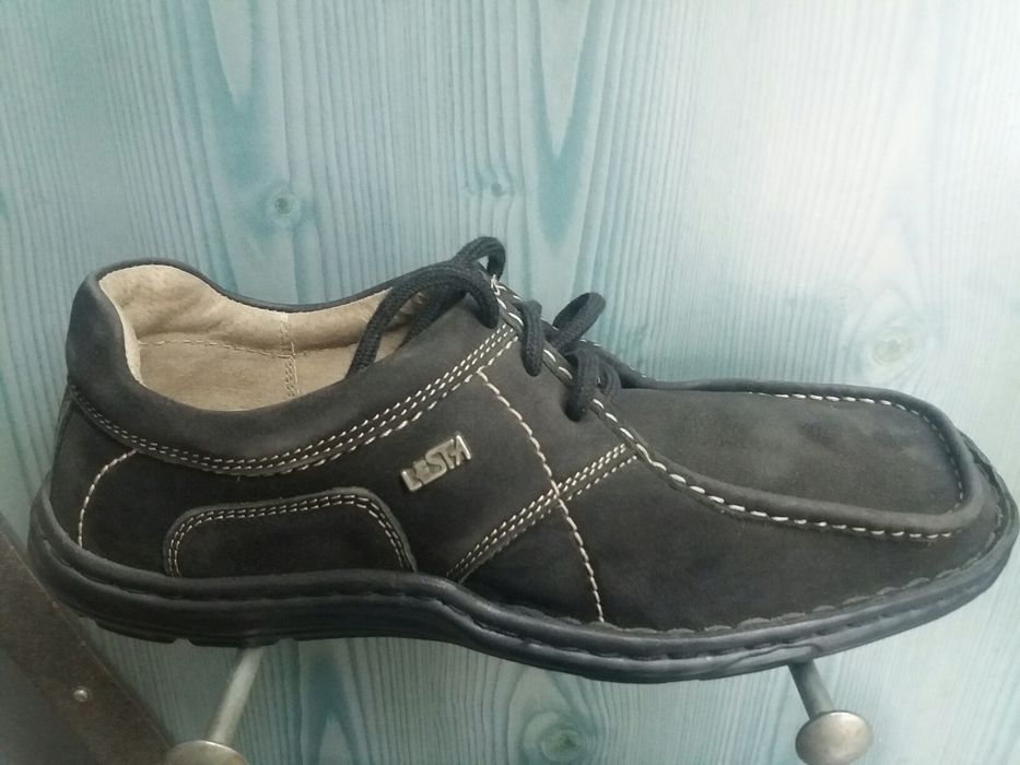 Lesta cZarne zamszowe półbuty mokasyny sznurowane 40 41