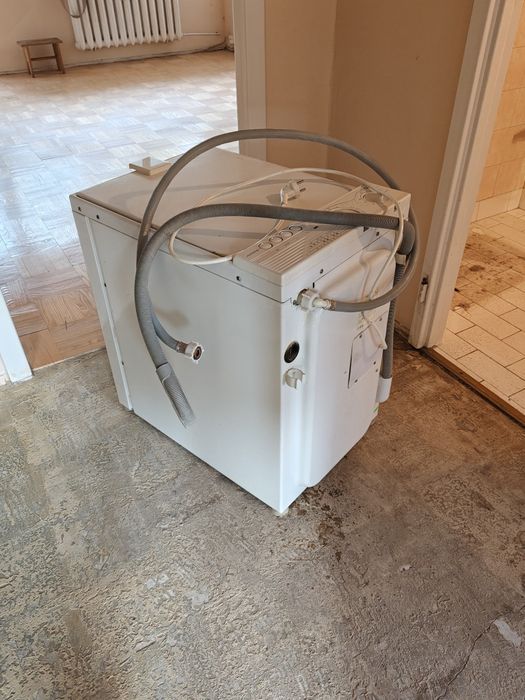 Pralka firmy POLAR kropla pmg 865