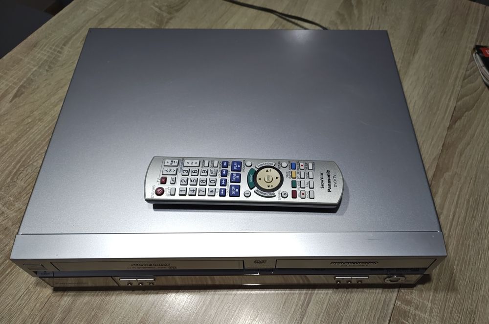 Panasonic DMR-E75V #Nagrywarka DVD VHS #S-VHS #6HD #Super Drive #SQPB