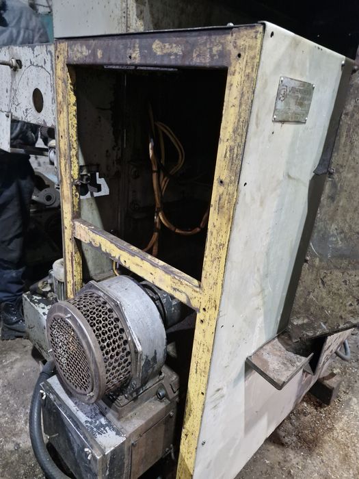 16Б16Т1С1 токарный станок с ЧПУ