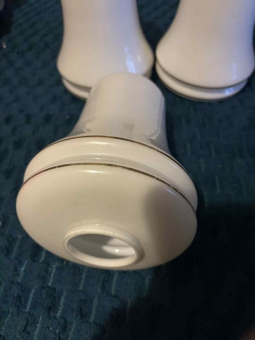 Sprzedam trzy klosze w dobrym stanie