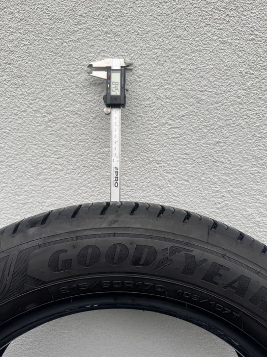 Sprzedam opony Goodyear EfficientGrip CARGO 2 215/60R17C