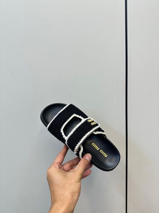 Klapki Miu Miu black
