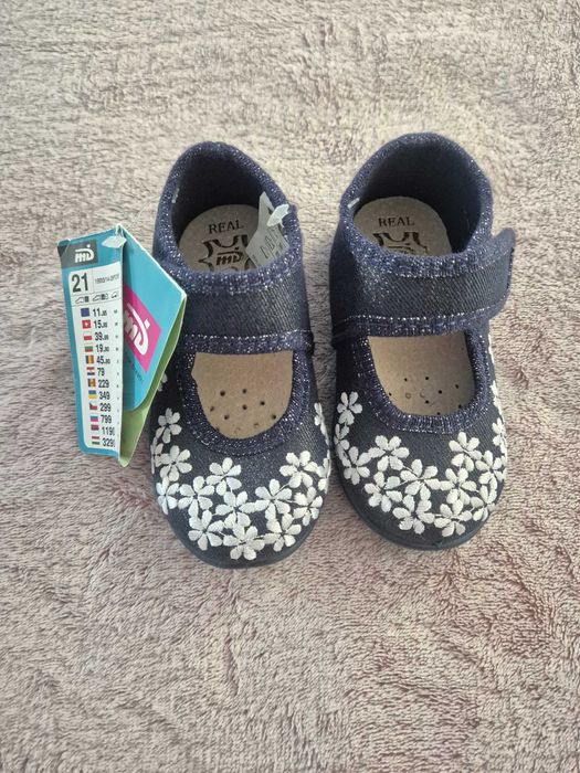 Buty / Baleriny kwiatki rozmiar 21 NOWE
