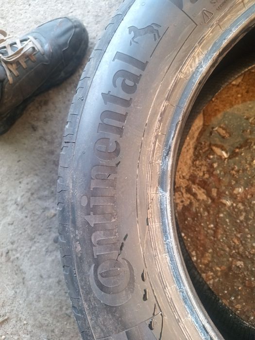2z opona 225/60R18 Continental