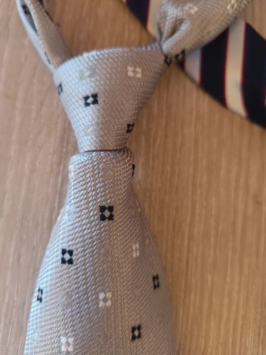 Par de gravatas impecáveis