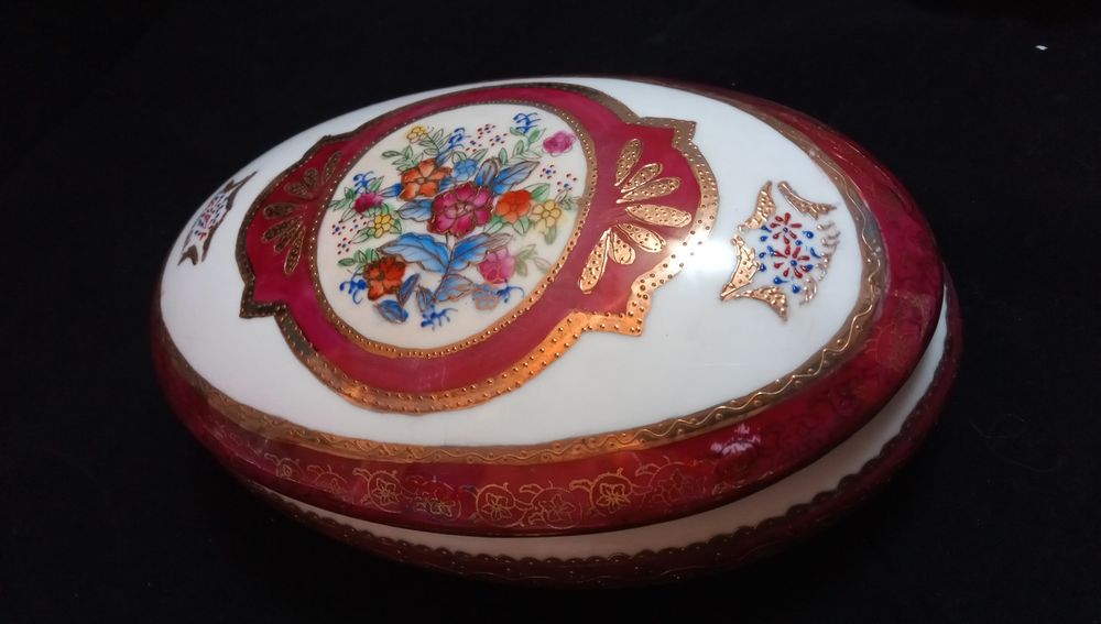 Caixa guarda joias oval da Satsuma made in China