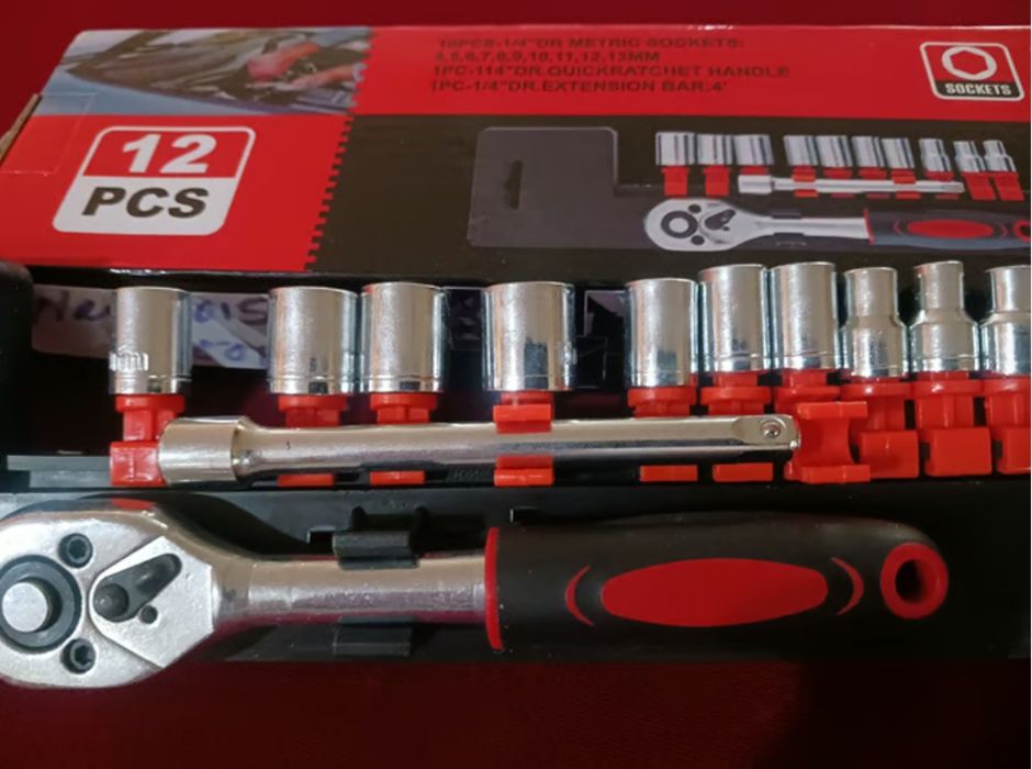 Новий набір метричних головок 1/4" DR, 12 предметів