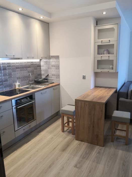 Zamiana! Ekskluzywna kawalerka w apartamentowcu 33,23m w centrum na domek letniskowy/całoroczny w Radomiu/okolicy