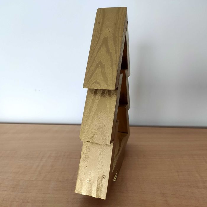 Drewniana choinka ozdoba świąteczna 19 cm - złota