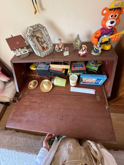 Escrivaninha vintage em madeira maciça