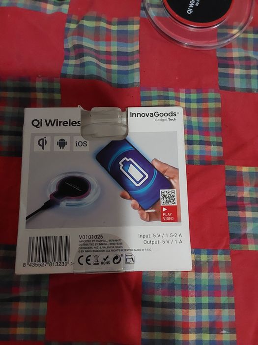 Carregador de telemóvel por indução semi novo