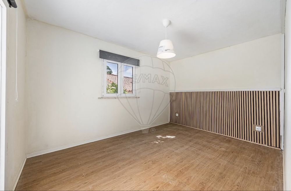 Moradia T2 Amares vende-se