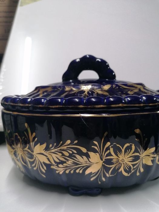 Boleira pintada a mão