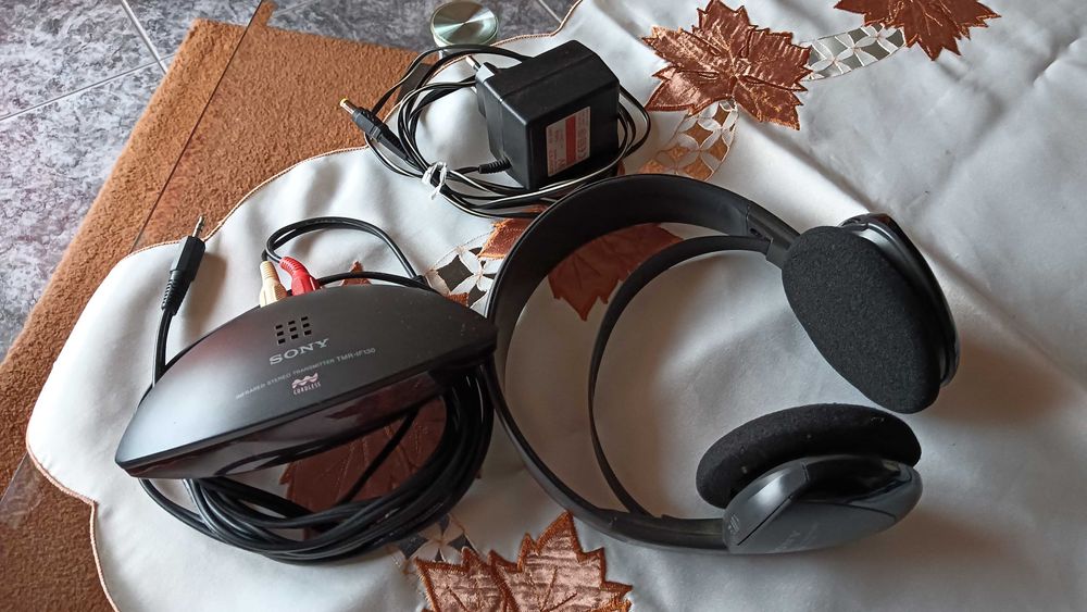 Headfones Sony s/ fios Cordless stereo, Model MDR-IF230.
