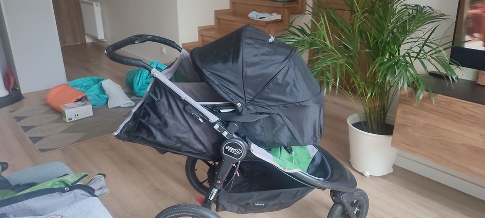 Sprzedam wózek Baby Jogger Summit X3.
