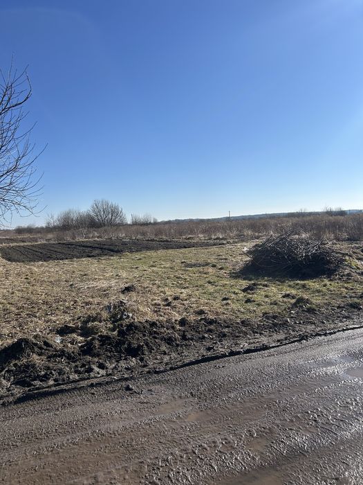 Продаж земельної ділянки в с.Суховоля під будівництво