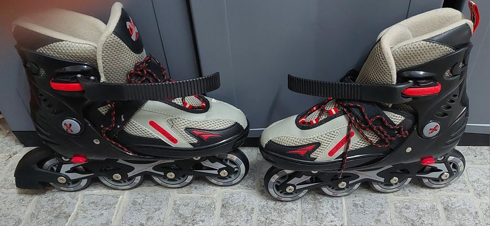 Patins ajustáveis em linha adulto
