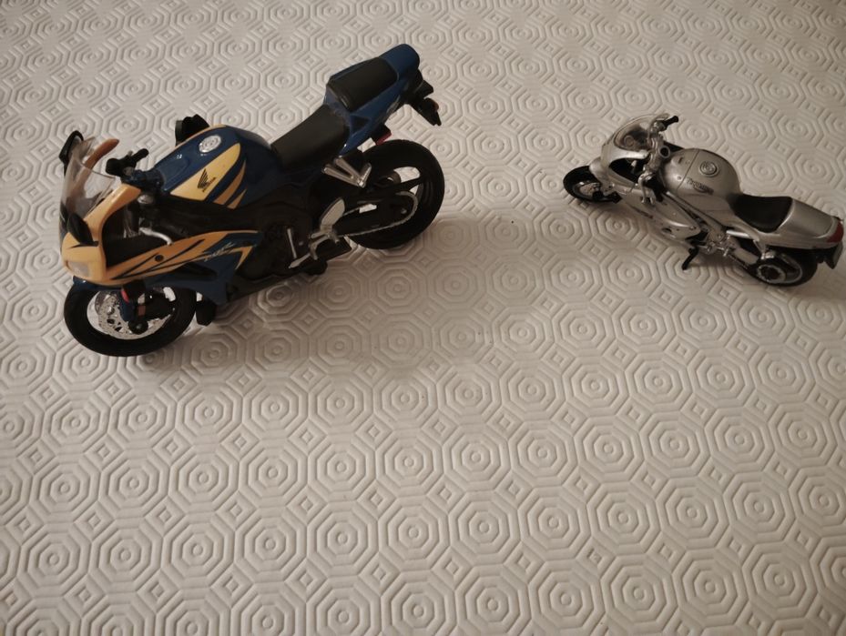 Motas em Miniatura Usadas