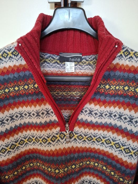 Śliczy sweter XXL ,80%wełna jagnięca, stan idealny