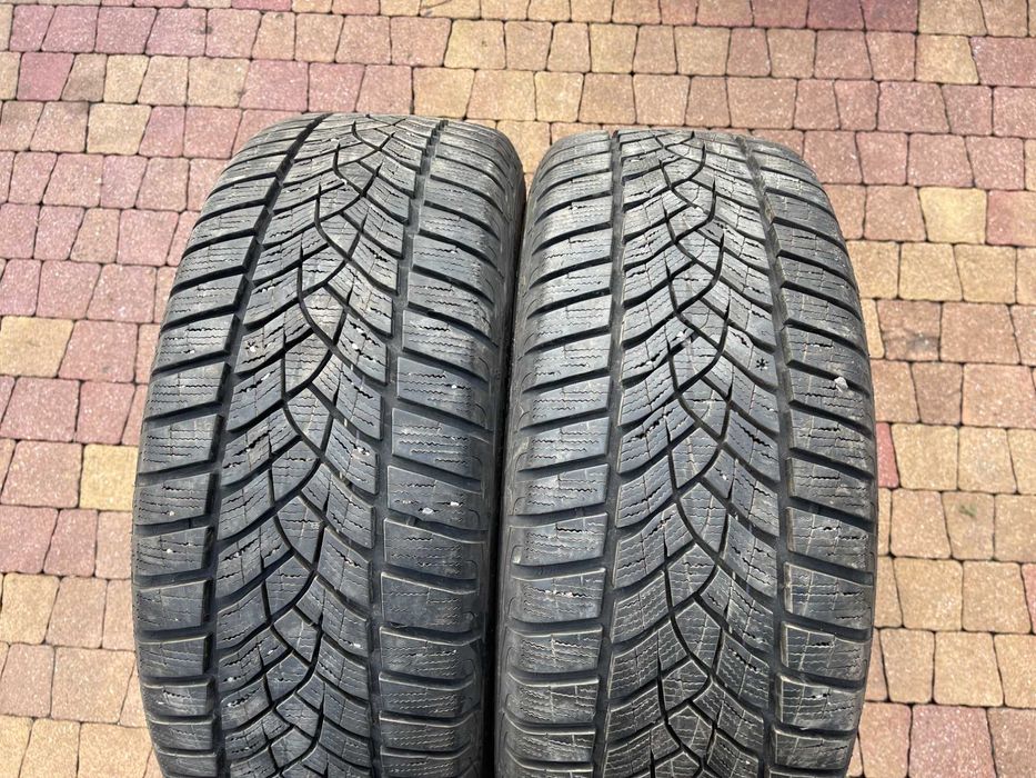 3763. Koła zimowe Volvo V40 V60 S60 oryginał 5x108 225/50/17 Goodyear