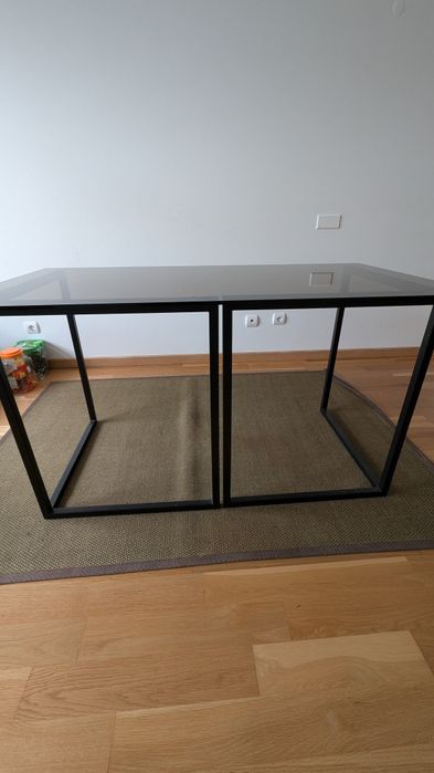 Secretária de Metal com Tampo de Vidro