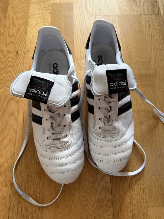 Chuteiras Adidas Copa Mundial brancas (2025) – como novas