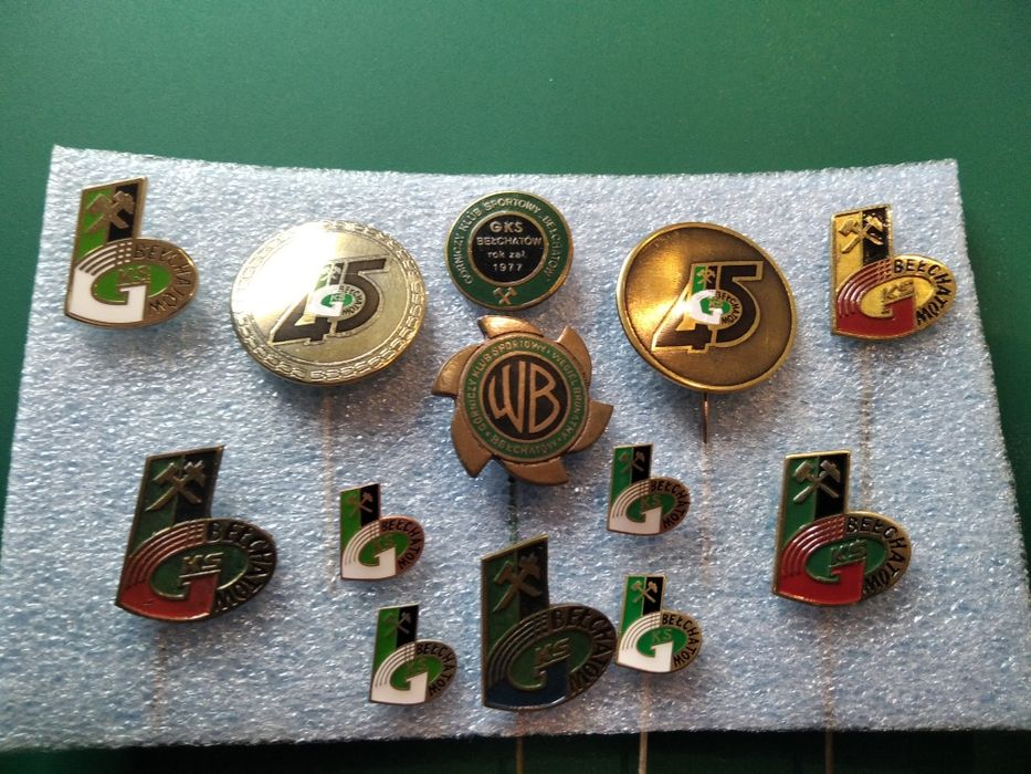 GKS BEŁCHATÓW - zestaw odznak - przypinki odznaki piny znaczki wpinki