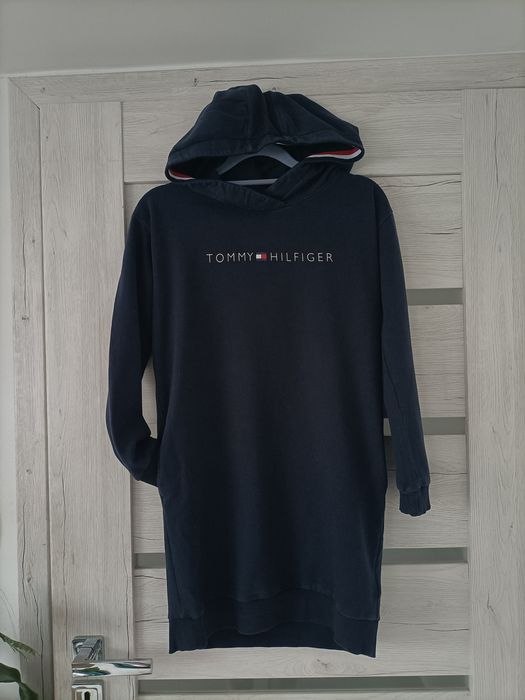 Dresowa sukienka Tommy Hilfiger 152 bluza sportowa dla dziewczynki