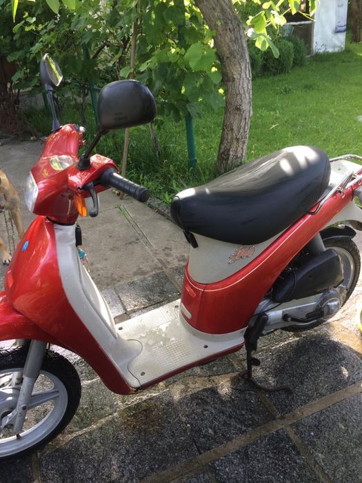 Скутер Piaggio Free