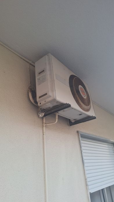 3 aparelhos Ar condicionado