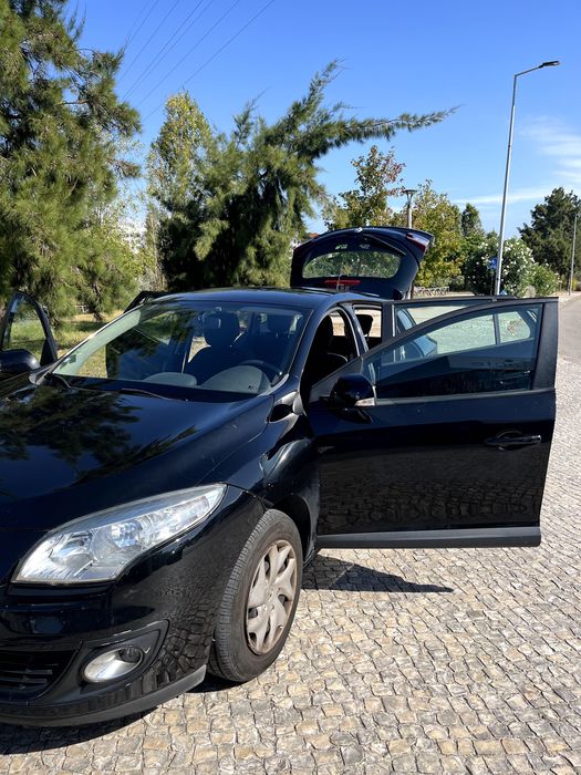 Mégane Sport Tourer 1.5 dCi 90 cv | 2013 | 209.000 km | Distribuição feita | Manutenção recente | 2 chaves