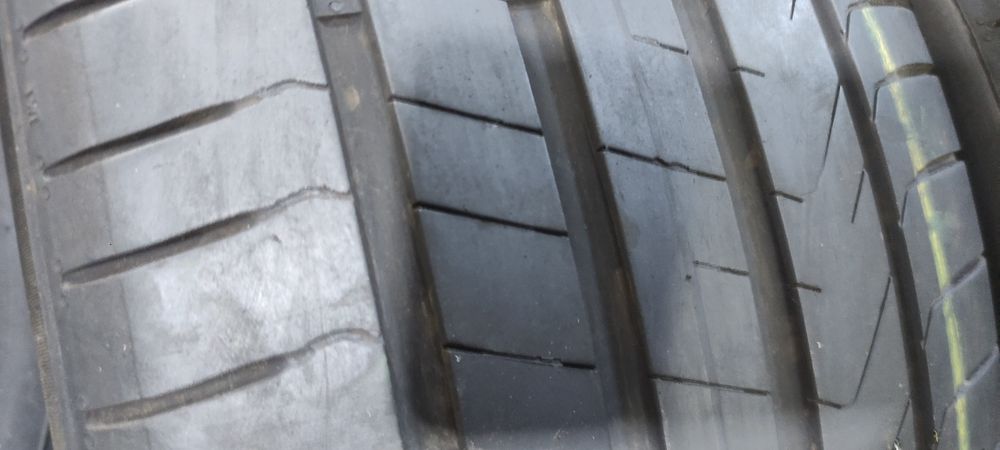 Pneus 255/40/20 semi novos