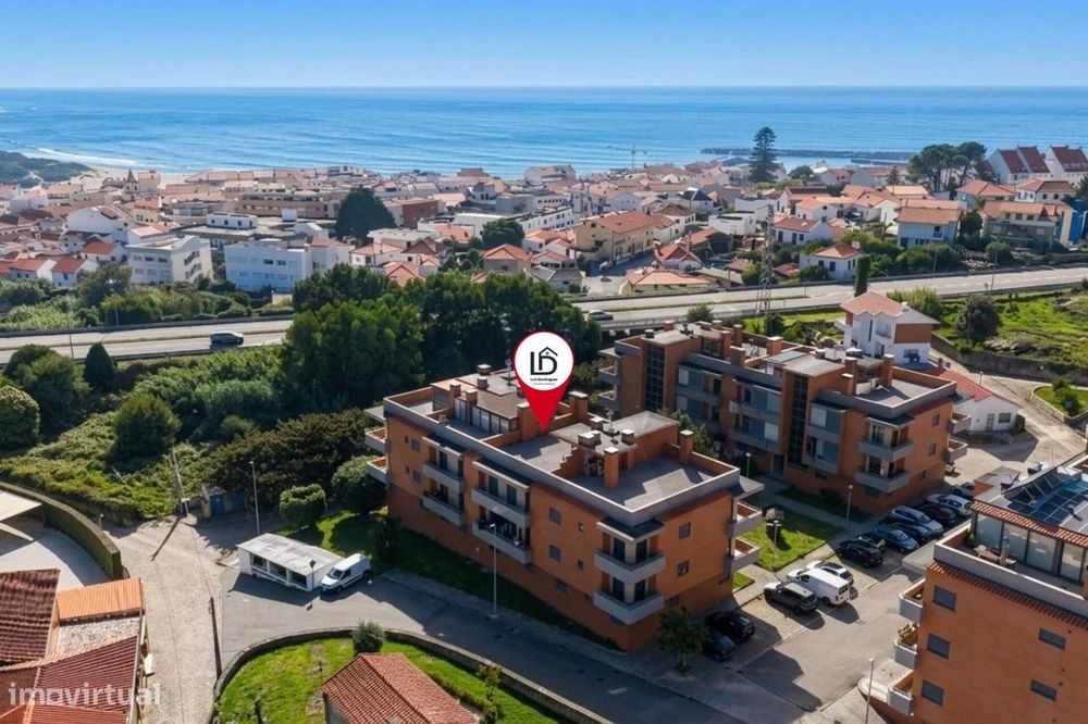 Apartamento T3 com rooftop com vista mar e garagem fechada | Vila Prai