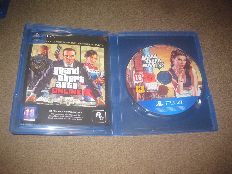 Jogo "GTA V Premium Edition" para a Playstation 4/Impecável!