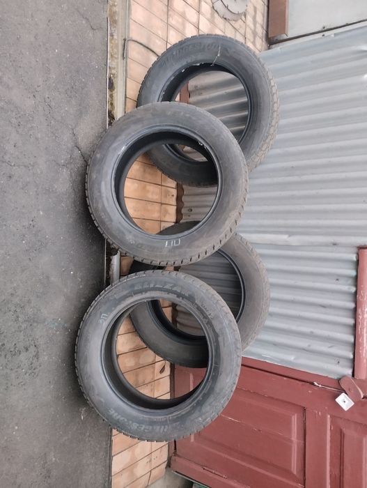 Продам резину на КІА