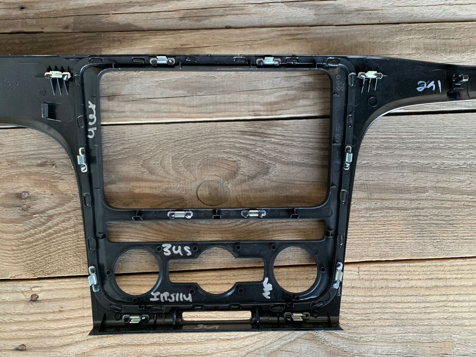 Переходная рамка vw Passat b7 nms usa