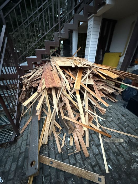 Oddam deski po zdjęciu boazerii