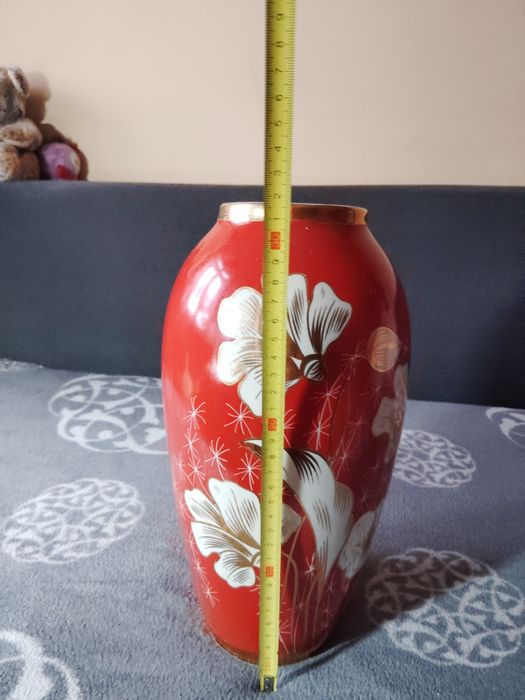 Wazon porcelanowy Chodzież 32cm