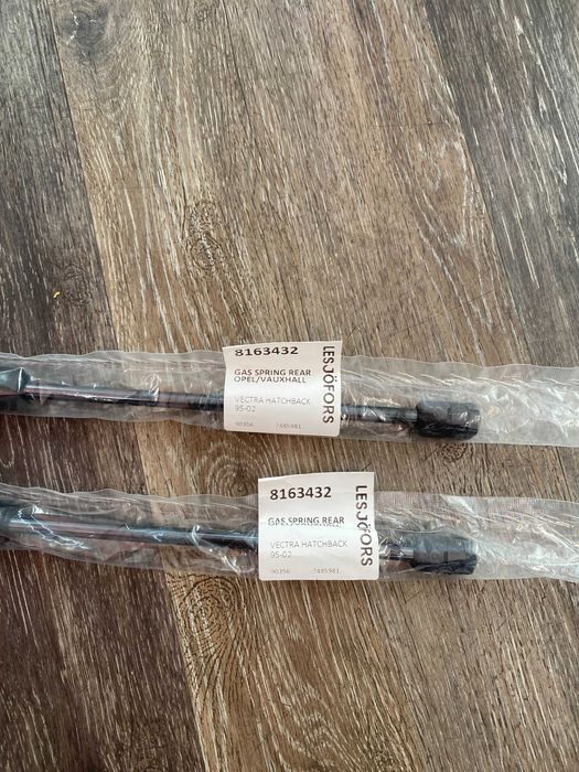 Amortecedores da Mala Opel Vectra B caravan