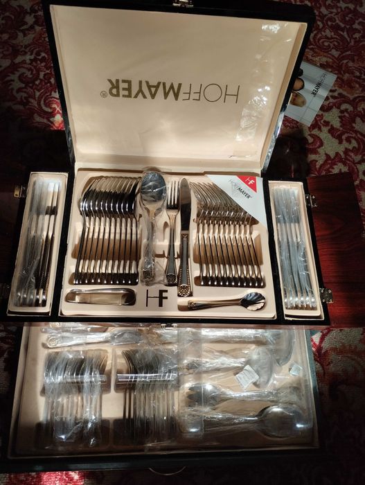 Продам набір столовий