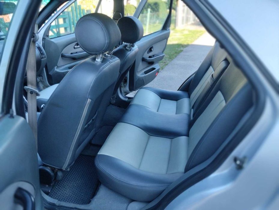 Автомобіль легковий