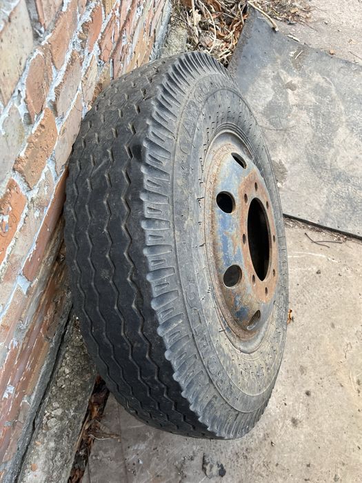 Продам колесо в зборі в гарному стані…….