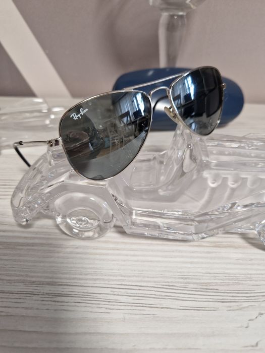 Дитячі сонцезахисні окуляри Ray Ban original.