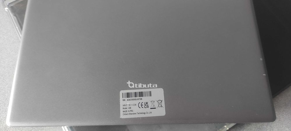 Tablet 10,1" c/ capa e caixa original - avariado p/ peças