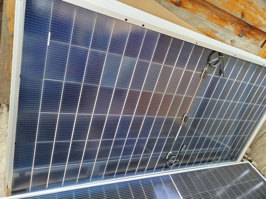 Сонячні панелі, модулі двухсторонні 585 Вт Tongwei