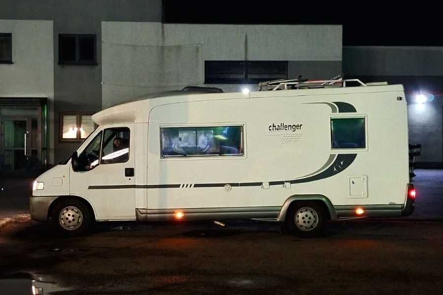 Wynajem - Citroen Jumper Kamper Półintegra | 4 osoby (PL/ENG)