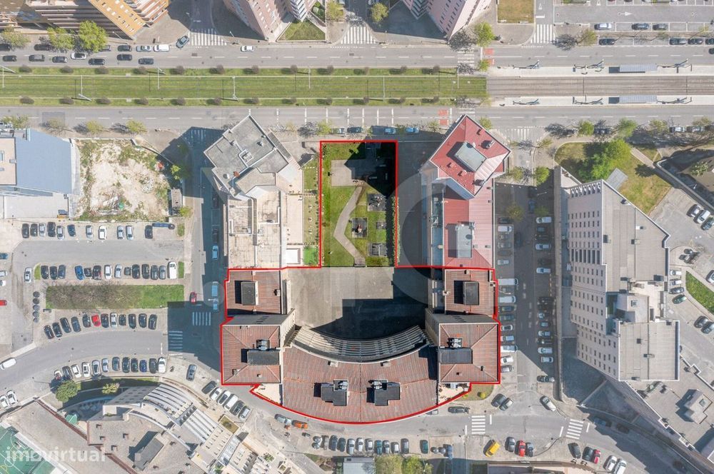 T2 com Varanda, Lugar de garagem e arrumos na Cidade Jovem - Rio Tinto — Rio Tinto, Porto