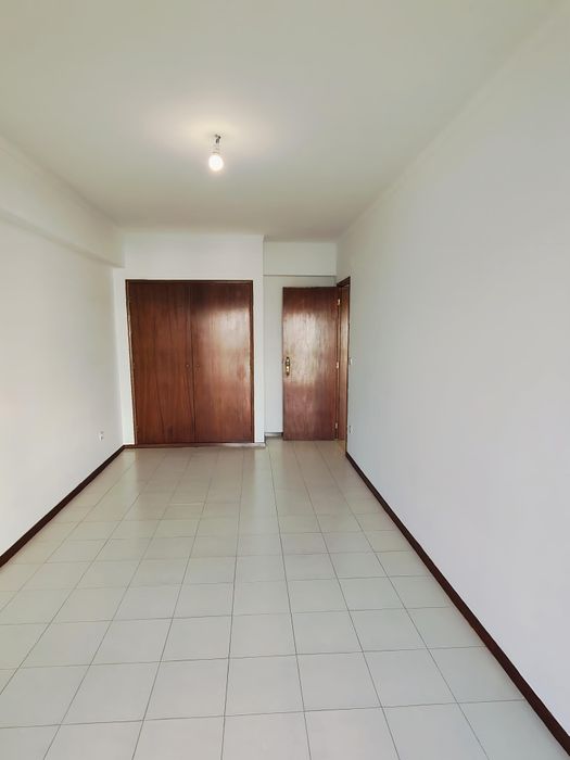 Apartamento T3 Rua Fernão Magalhães 9 Caldas da Rainha